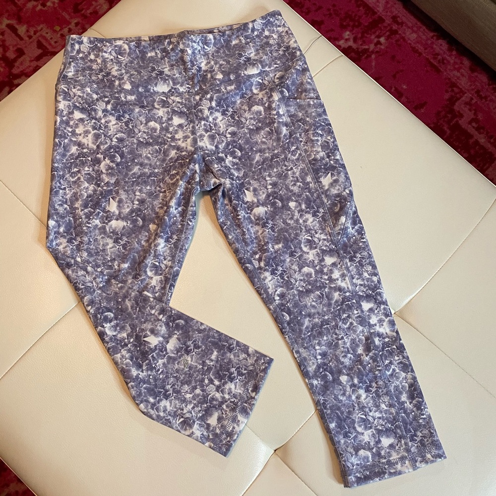 Purple Amethyst Glyder Cropped Leggings